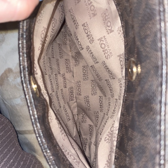 Michael Kors Crossbody Purse and Wallet - Picture 6 of 16